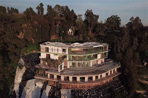 The Crumbling Abandoned Mansions Of The Rich And Famous Copy