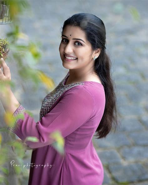 South Indian Actress Sarayu Mohan Hot Photos Gallery Sarayu Mohan