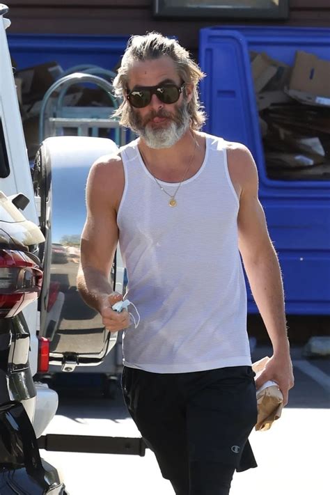 Chris Pine Is Suddenly Thin And Aging Like An Old Man Inews