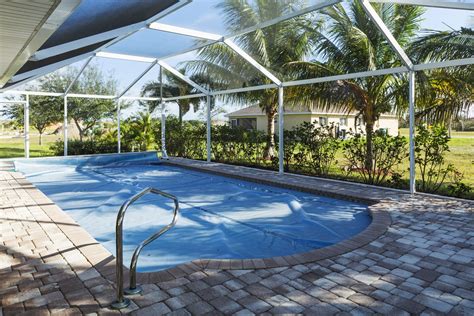Are you going to be satisfied with four walls and a roof, or do you want seating, skylights, or even sliding walls that open. What to Look for in a Pool Enclosure Professional
