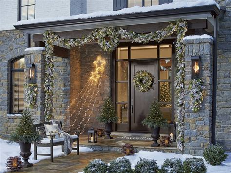 20 Outdoor Christmas Decorating Ideas Front Porch Decoomo