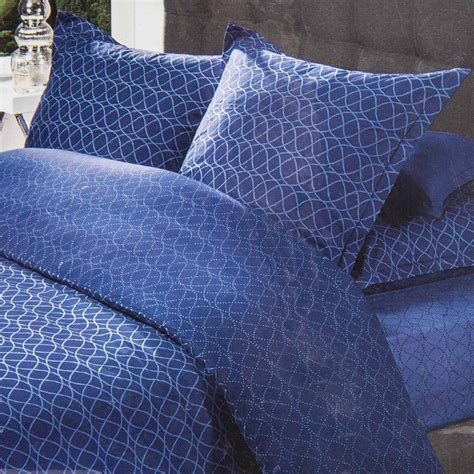 Un choix unique de housse de couette 240 x 260 disponible dans notre magasin. Parure de lit housse de couette 260x240 & taies d'oreiller ...