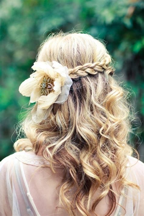 21 Casual Wedding Hairstyles That Make Everyone Love It Magment