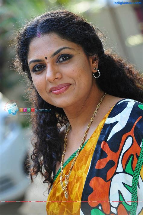 Asha Sarath Actress Photoimagepics And Stills 269493