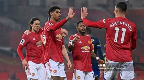 United were the better side throughout the second half, but neither side was able to find a winner in regulation and the match went to extra time. HASIL Liga Inggris Babak 1: MU Pesta 4 Gol atas ...