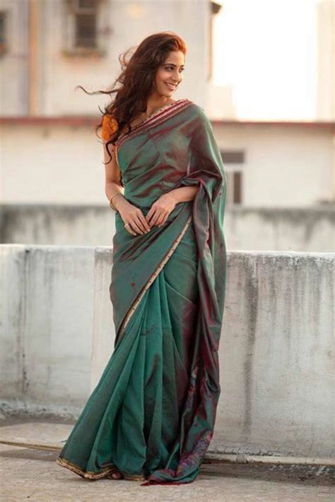 Poses For Photography Female In Saree Photography Subjects