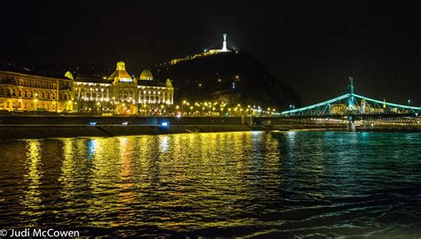 JUstDreamInparadise: Budapest by night