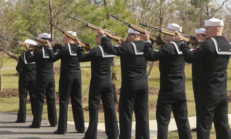 Triggered University Of Virginia Cancels Veterans Day 21 Gun Salute