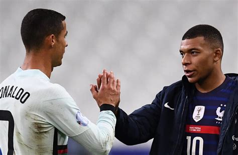 If it is goals you want, ronaldo and. Momen Keakraban Kylian Mbappe Saat Bersua Cristiano Ronaldo