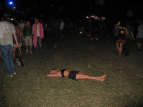 drunk people sleeping in public 25 pics