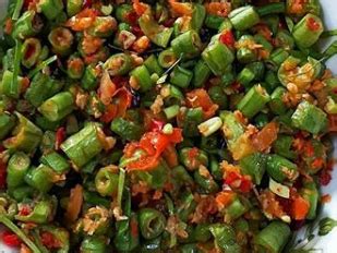 Kentang balado adalah sajian kentang yang sudah populer dan disukai banyak orang. Resep dan cara membuat Pencok Kacang Panjang - Resep Masakan Mertua