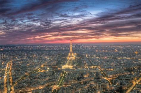 Purple Skies Over The Eiffel Tower Wallsauce Uk