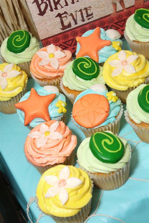 Maybe you would like to learn more about one of these? Moana Birthday Party Printables + Moana Party Food Ideas ...