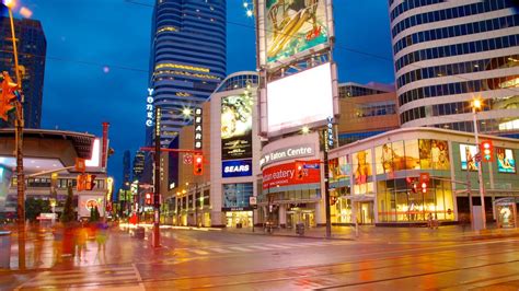 Modern Architecture Pictures View Images Of Yonge Street Shopping District