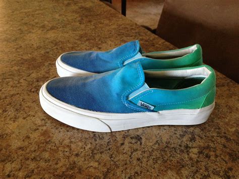 Well, it is a simple and ideal method of lacing shoes for a refined trainer look. DIY Tie-Dye Vans! | Tie dye vans, Diy tie dye vans, Tie dye diy