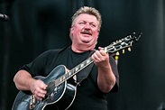 The Rural Blog: Joe Diffie, who had 'a voice as pure and rich and note ...