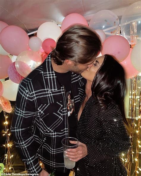Former Towie Star Clelia Theodorou Reveals Shes Pregnant Daily Mail Online