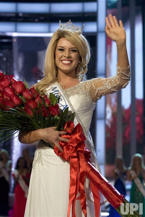 Photo Miss Nebraska Teresa Scanlan Is Crowned 2011 Miss America In Las