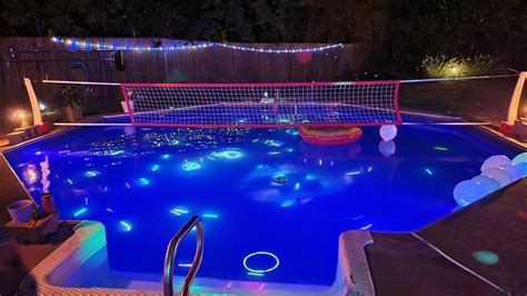 Glow Stick Pool Party Glow In The Dark Pool Party Themes Pool Magazine
