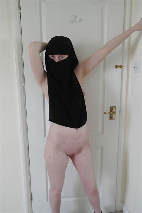 British Wife Naked In Black Niqab Photo X Vid Com