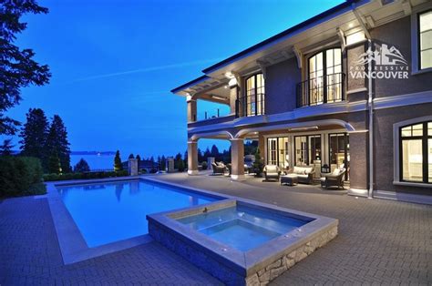 Grandiose Westmount Residence In Canada