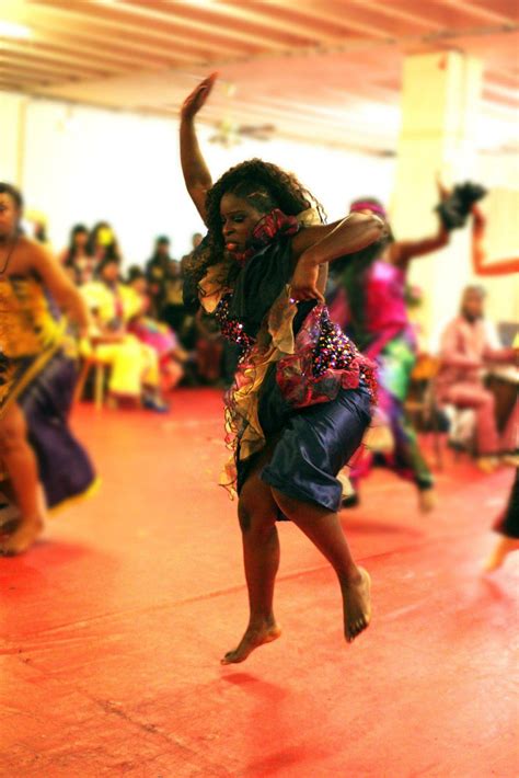 Danse Africaine Mains DŒuvres