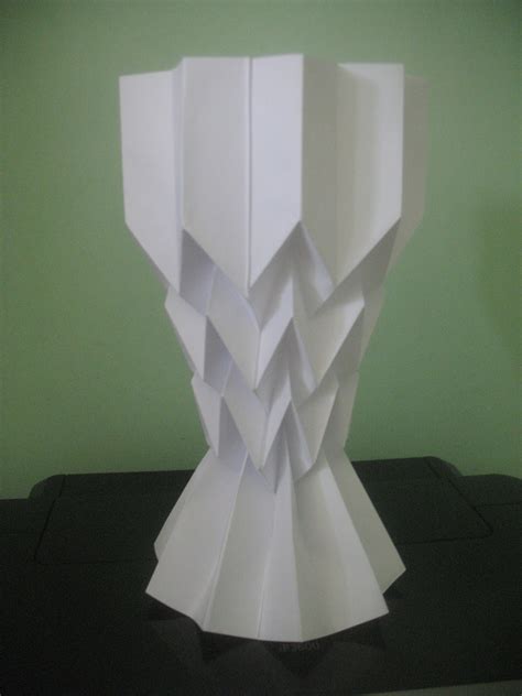 Interferente Origami World Cup Trophy