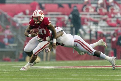 Wisconsin Offense Review Badgers Running Game Overwhelms Indiana