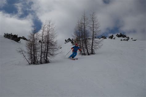 Born 13 september 1989) is a german professional footballer who plays for bundesliga club bayern munich and the germany national team. Anzug im Abseits