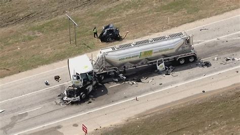 Two Dead In Crash Involving 18 Wheeler On Us 287 In Grand Prairie
