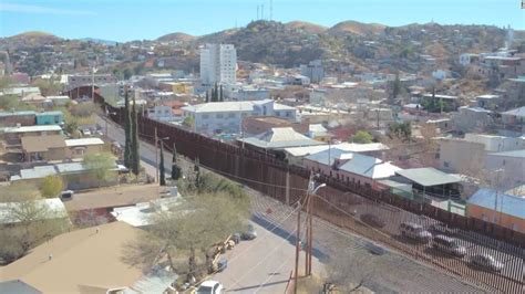 What The Us Mexico Border Really Looks Like Cnn Video