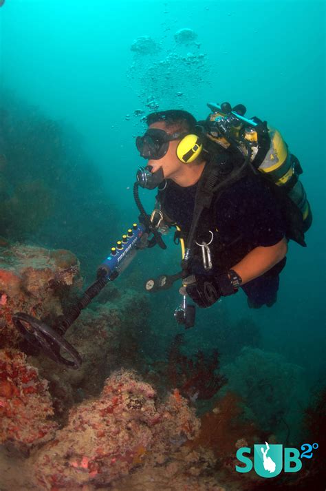 Diving With Underwater Metal Detector Scuba Diving Magazine