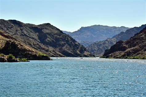 Take A Trip Down To Willow Beach To See The Colorado River Up Close In
