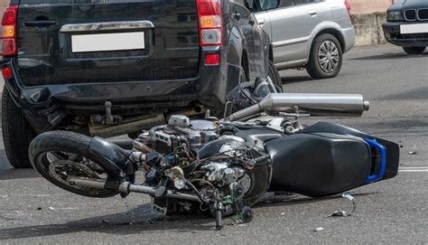 The calculator also includes the full value of the pain and suffering component for a herniated disc and bulging disc. What Is The Average Settlement For A Motorcycle Accident ...