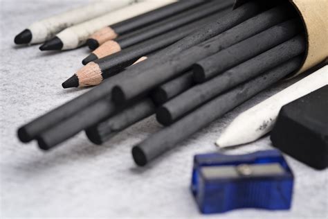 Best Charcoal Sketch Sets For Drawing