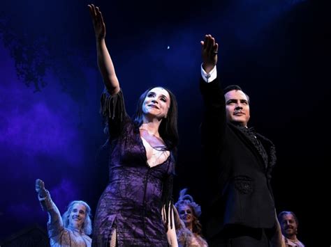 fotos veja imagens da estreia carioca do musical a família addams 11 01 2013 uol