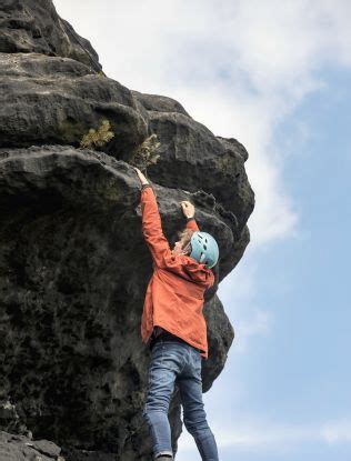 Gleichzeitig darf jonas auch das wirtschaftliche interesse der stadt wehlen nicht. Der Ranger - Paradies Heimat: Wolfsspuren - Filmkritik ...