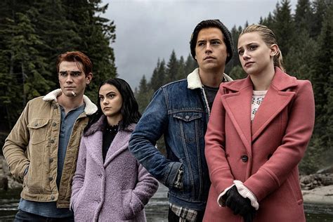 ‘riverdale’ Ends With Core Four In A Polyamorous Relationship