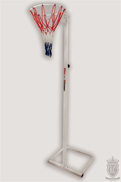 Bola voli juga memiliki ukuran tersendiri, berikut penjelasan ukuran bola voli yang sesuai dengan standar nasional maupun internasional Faidz Othman