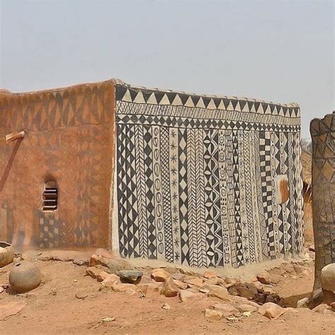 Oliverdant — Decorated Mud Houses Of Tiébélé Burkina Faso 🇧🇫 Mud House