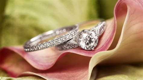 Inspiring Ideas For A Custom Engagement Ring Trending Us