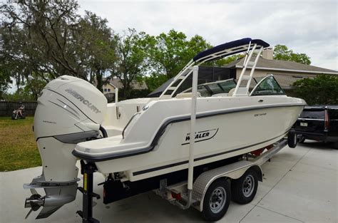 24 2015 Boston Whaler 230 Vantage Tampa Yacht Sales