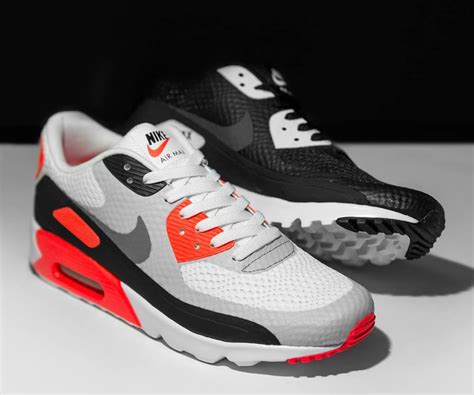 Nike Air Max 90 Ultra Essential The Awesomer