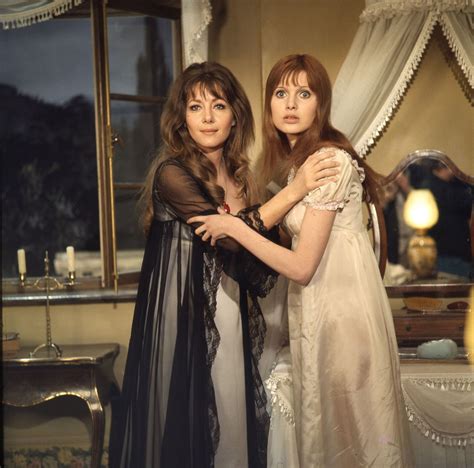 Ingrid Pitt And Madeline Smith In The Vampire Lovers 1970 Vampire Movies Hammer Films Glamour