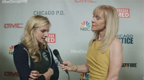 Chicago Fires Kara Killmer How The Shows Ladies Stick Together