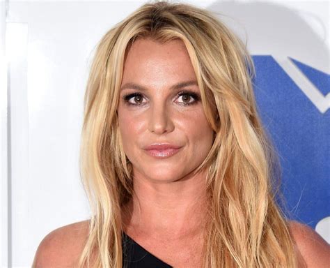 Britney Spears Flaunts Her Entire Body In Naked Instagram Images As She