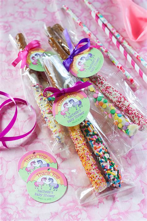 What should i write on baby shower favors? Pretzel Treat Baby Shower Favors - Party Inspiration