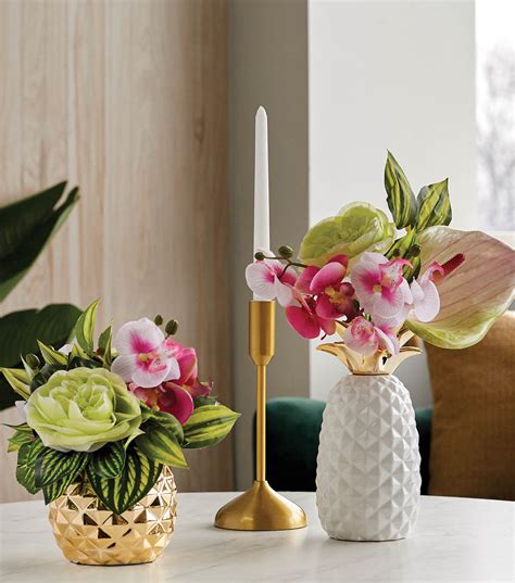Blue cheese is one of the best indica weed strains as far as the effects are concerned. How To Make Tropical Floral Arrangements | JOANN