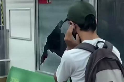 Viral Kaca Krl Pecah Dilempar Batu Di Stasiun Cilebut Kai Commuter Tidak Ada Korban