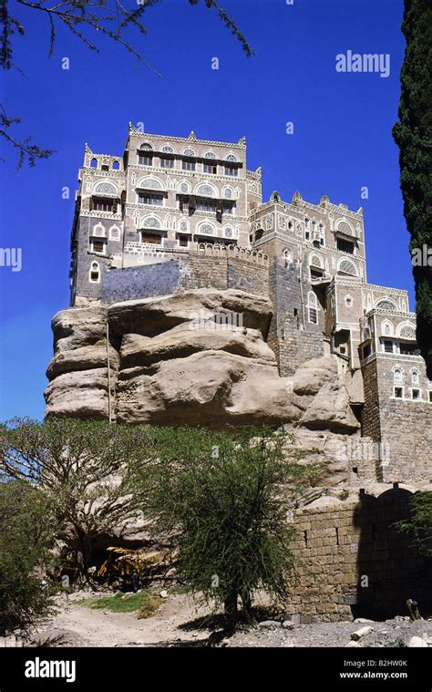 Geography Travel Yemen Wadi Dhar Iman Palace Stock Photo Alamy